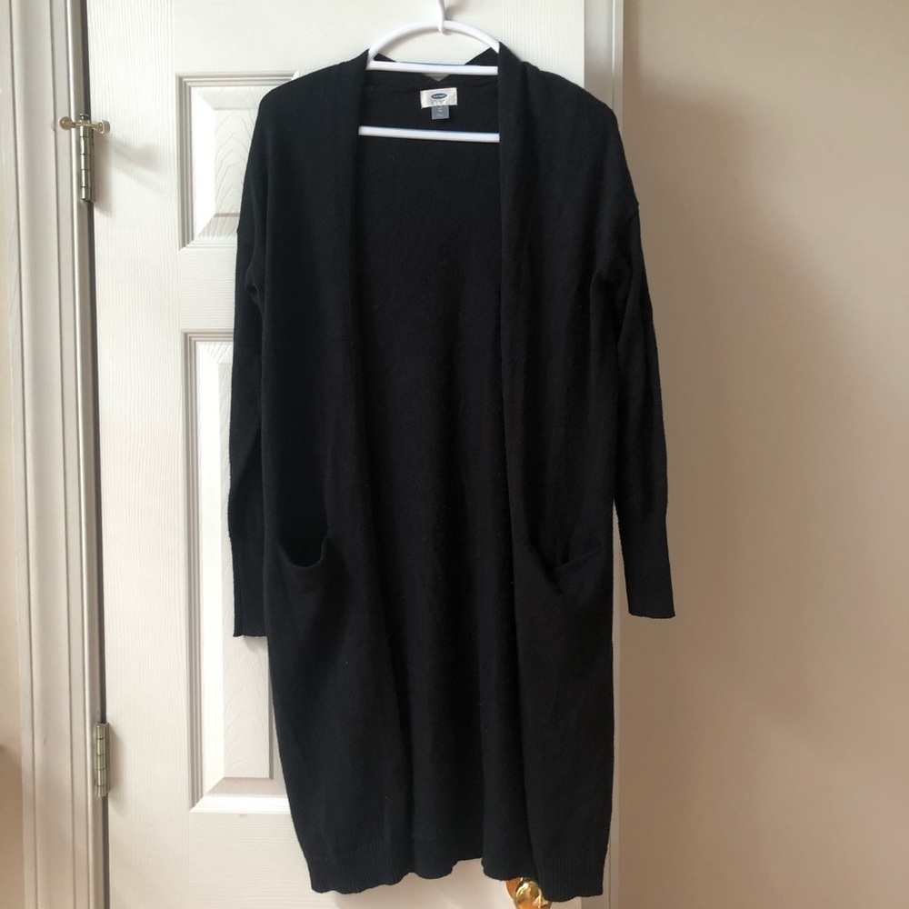 Long cardigan.